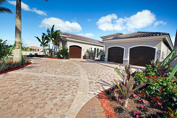 Best Best Driveway Pavers  in Kirkwood, MO